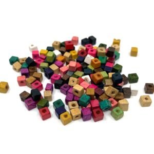Ahşap Kare Boncuk Karışık Renkli 6x6 Mm 10 Gr (120-130 Adet)