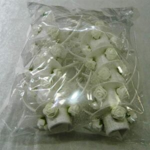 Beyaz Şapkalı Güllü Plastik Taç 12 Adet 6002as