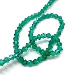 4 Mm Piramit Kristal Cam Boncuk Janjanlı Çimen Yeşili Renk