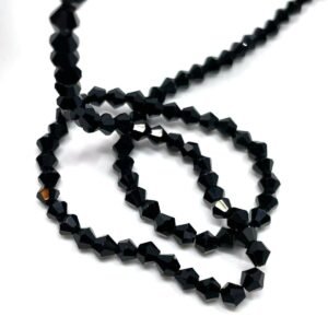 4 Mm Piramit Kristal Cam Boncuk Siyah Renk